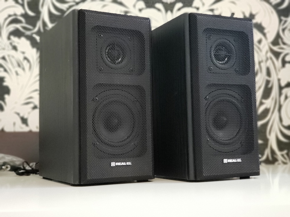 REAL-EL S-250 Зовнішній вигляд колонок REAL-EL S-250