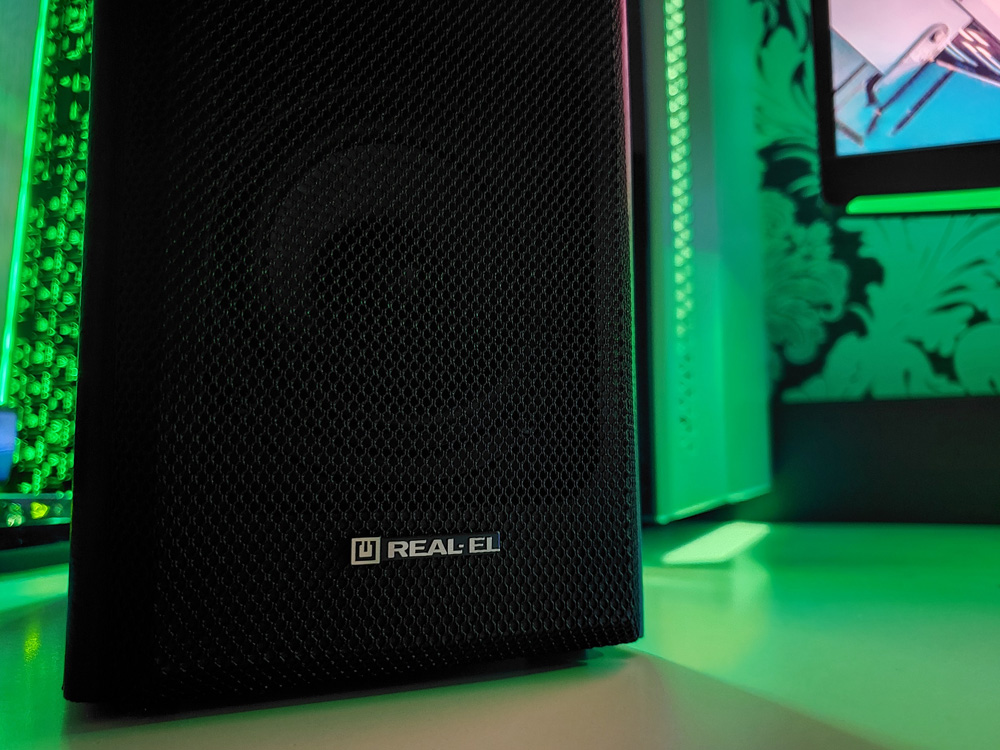 REAL-EL S-250 Вигляд лицьової панелі колонки REAL-EL S-250