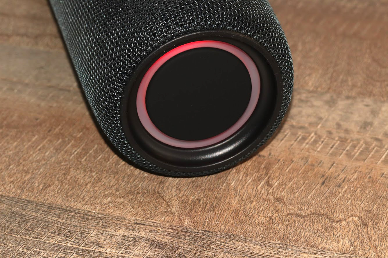 REAL-EL_X-715_portable_acoustics