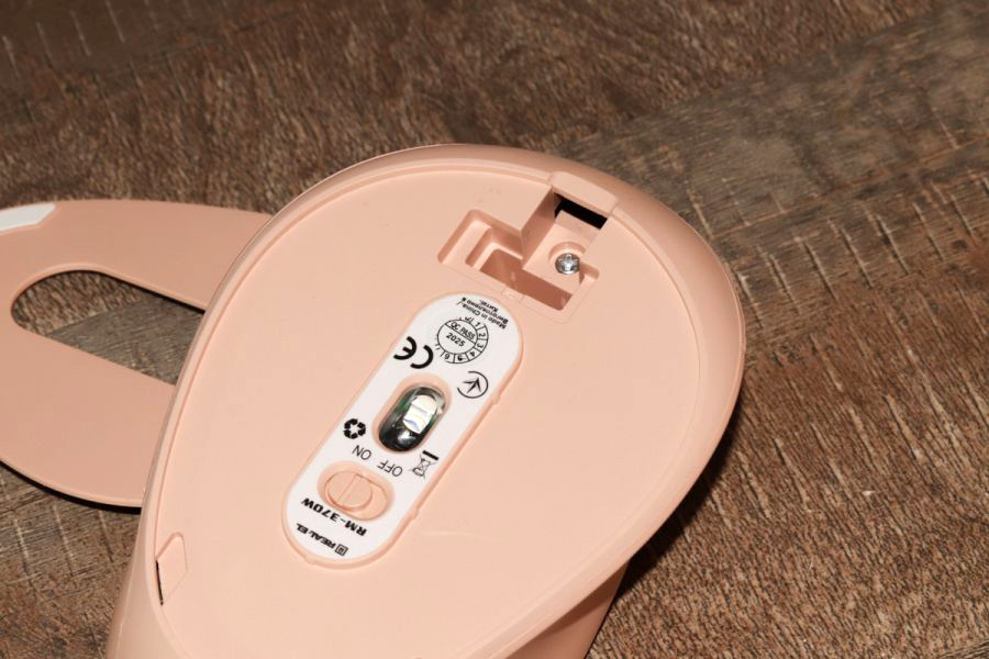 Wireless_mouse_REAL-EL_RM-370W