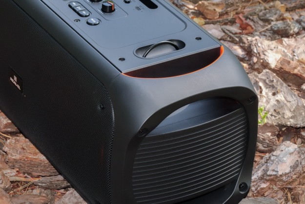 REAL-EL_X-795_portable_acoustics