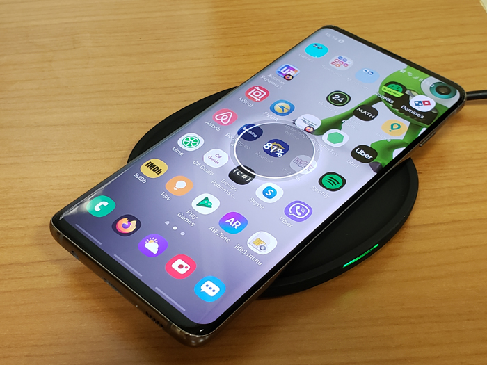 Бездротова зарядка з телефоном REAL-EL WL-740 bezdrotova-zaryadka-z-telefonom-real-el-wl-740