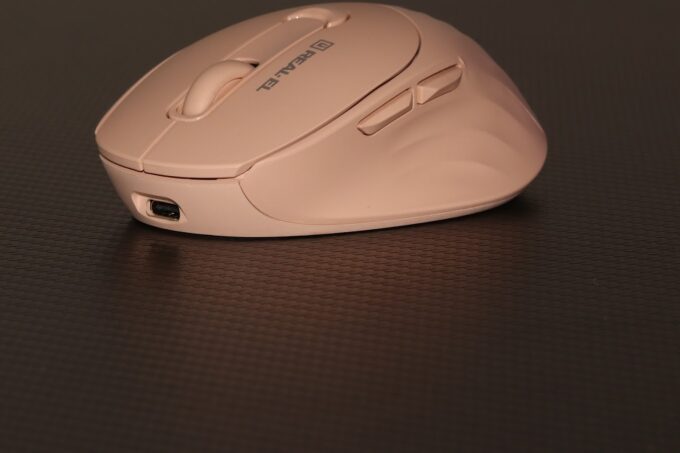 Wireless-optical-mouse-REAL-EL RM-370W