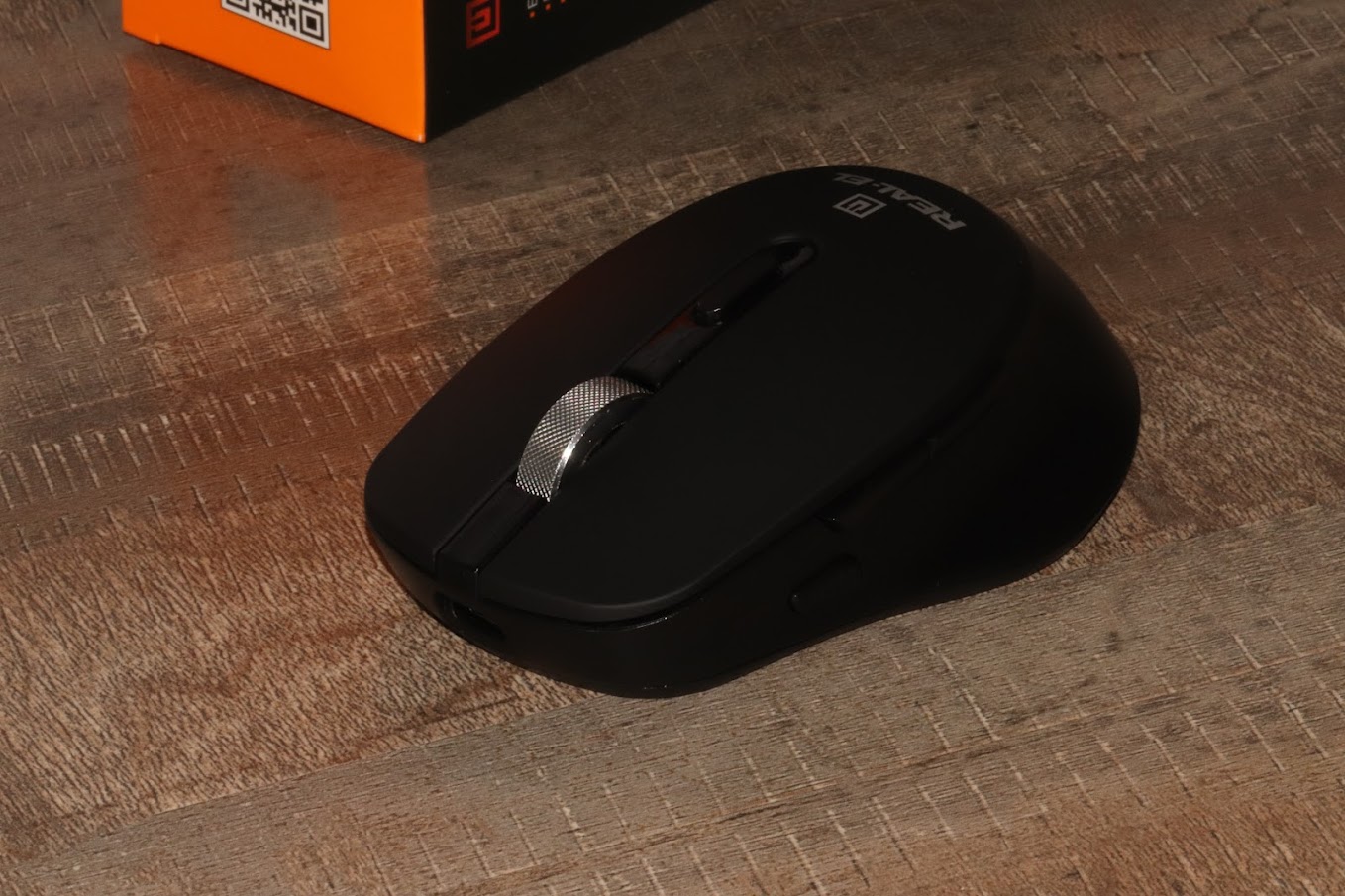 Wireless-optical-mouse-REAL-EL RM-380W