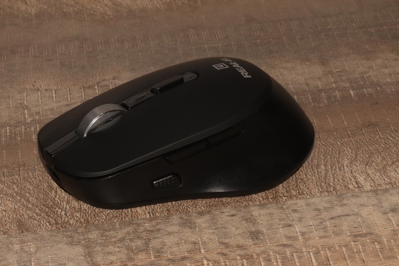Wireless-optical-mouse-REAL-EL RM-380W
