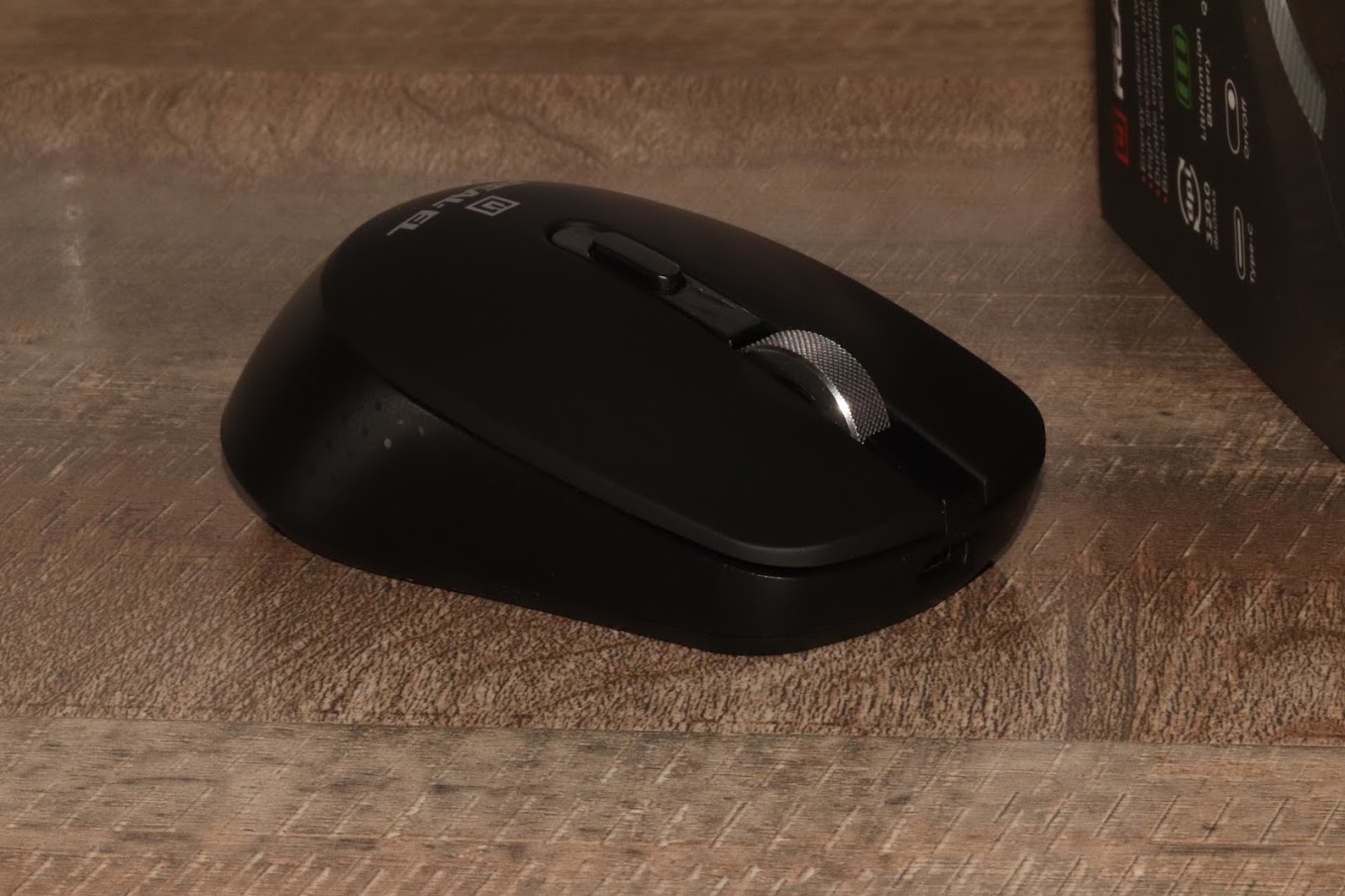 Wireless-optical-mouse-REAL-EL RM-380W