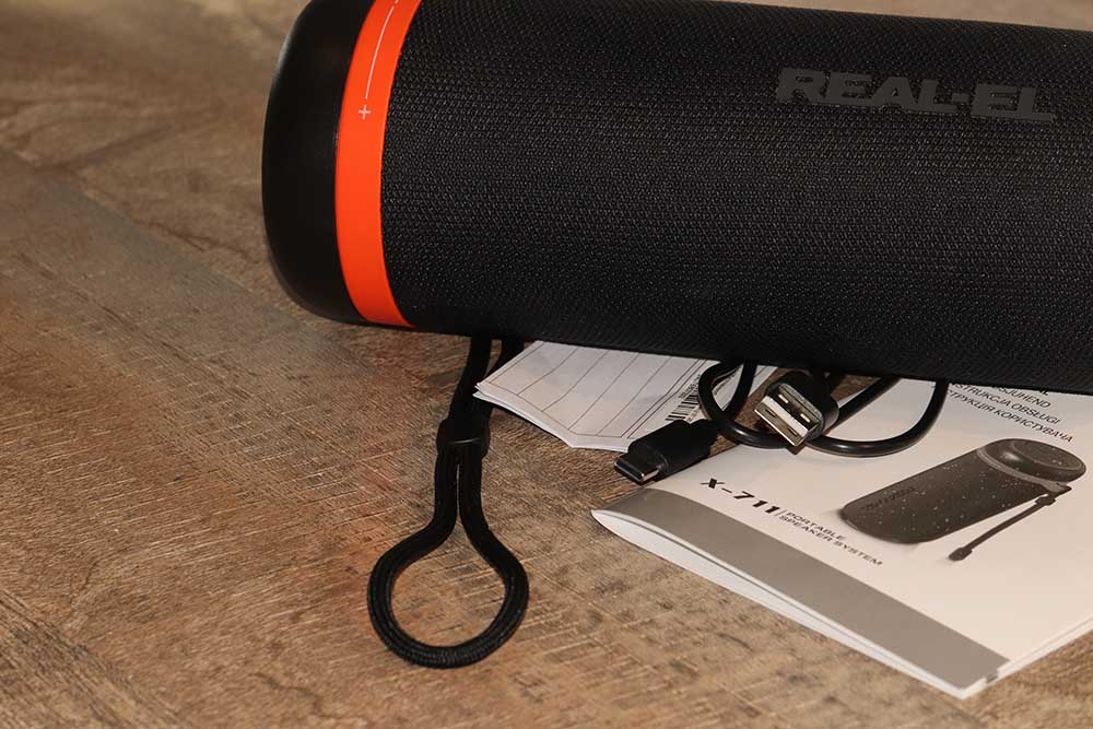 REAL-EL_X-711_portable_acoustics