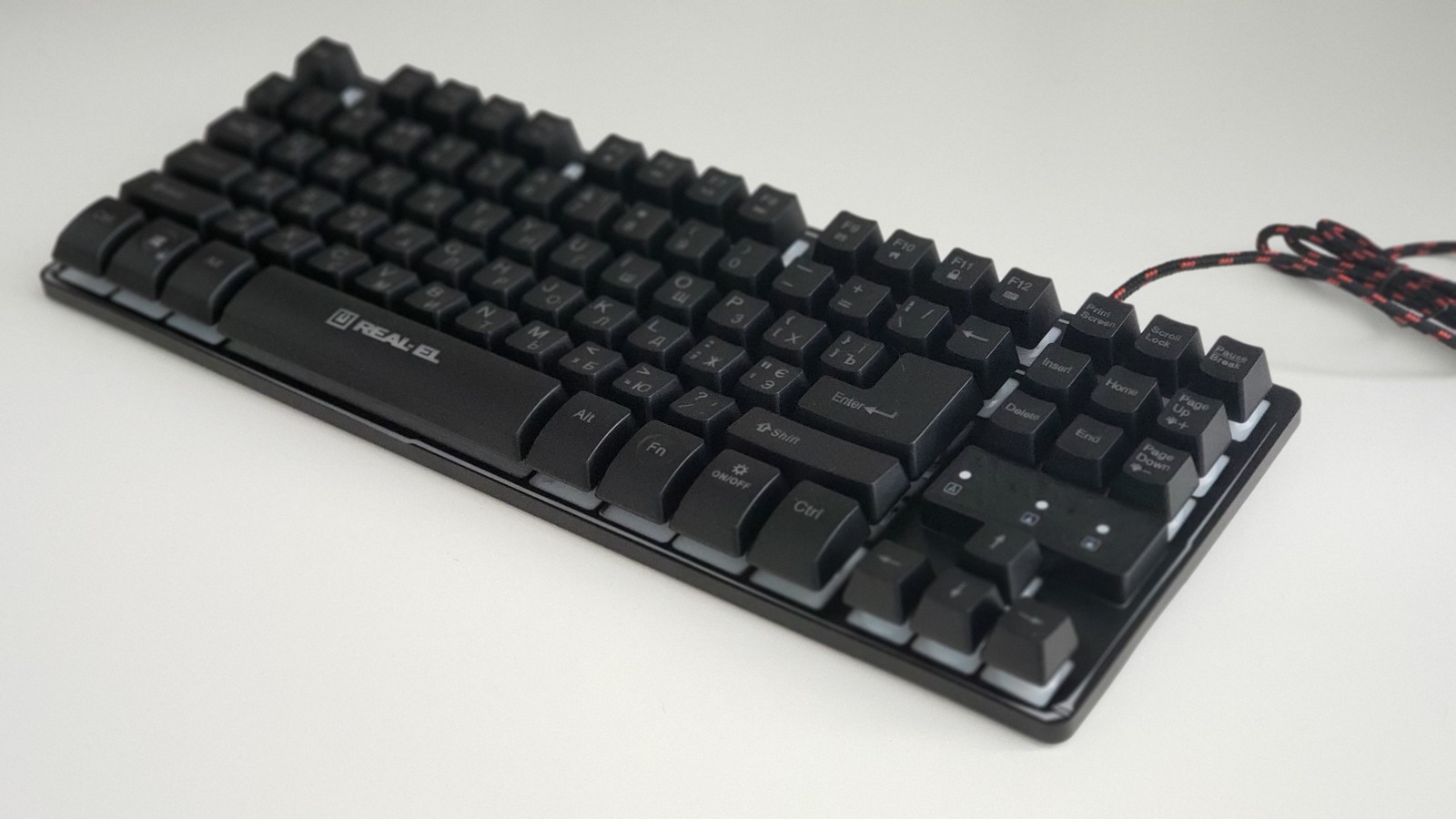 Фото клавіатури REAL-EL Gaming 8710 TKL Backlit