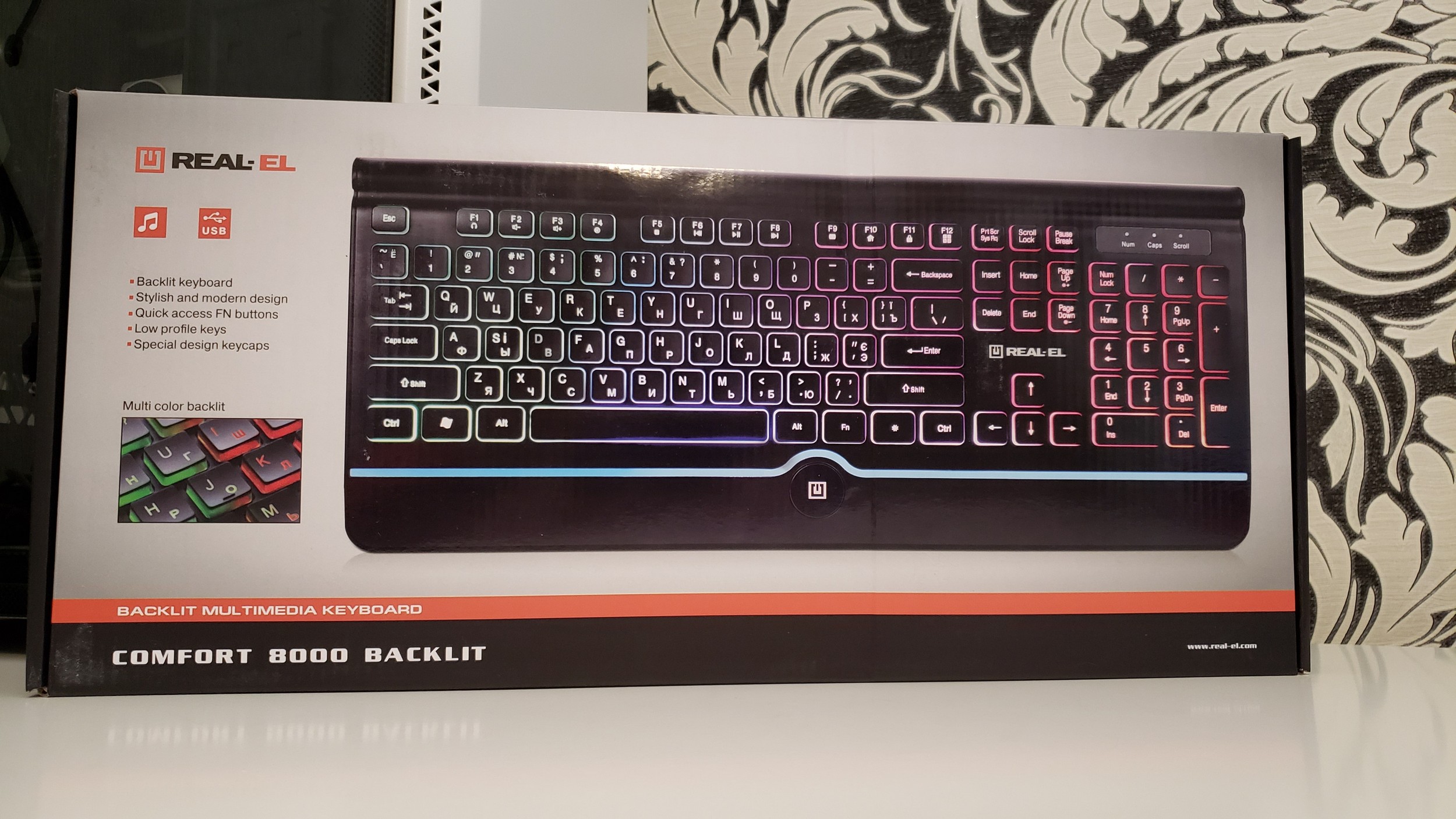 Фото загального вигляду клавіатури REAL-EL Comfort 8000 Backlit