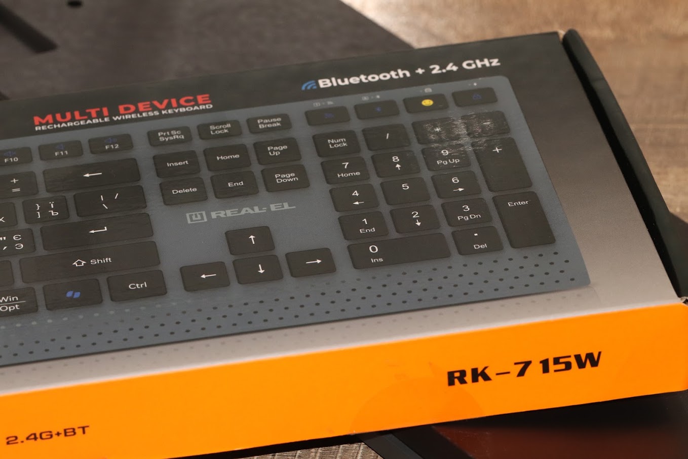 nyzkoprofilna-bezdrotova-klaviatura-REAL-EL-RK-715W