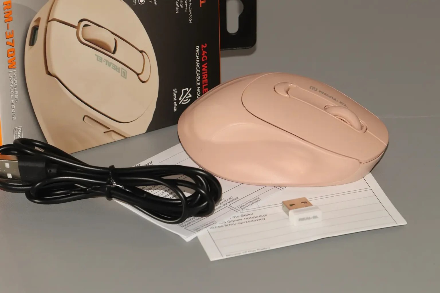bezdrotova_myshka_REAL-EL_RM-370W