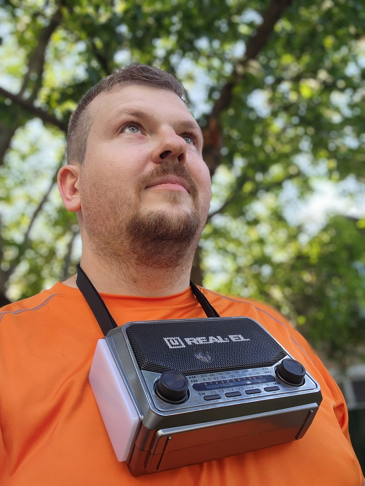 Портативний радіоприймач REAL-EL X-525 Portativnij-radioprijmach-REAL-EL-X-525