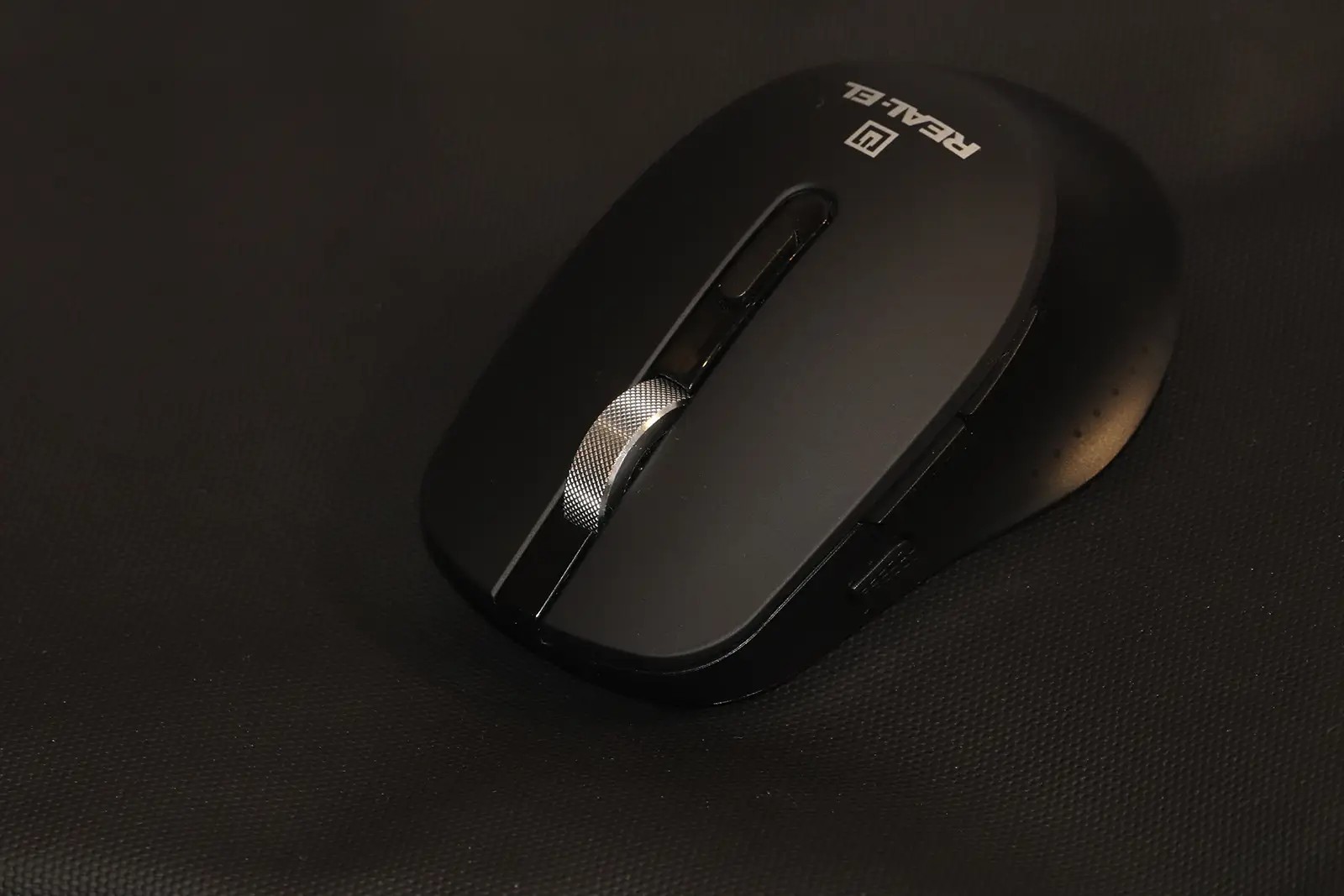 bezdrotova_myshka_REAL-EL_RM-380W